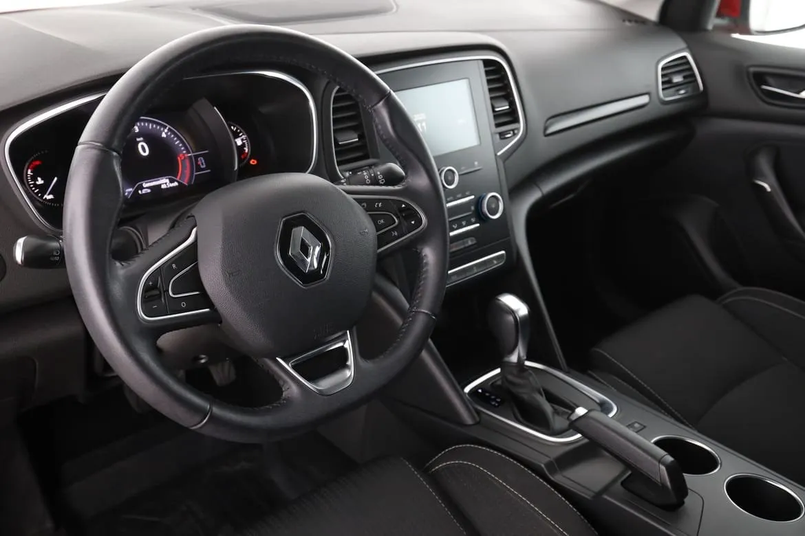 Vehicle image 11
