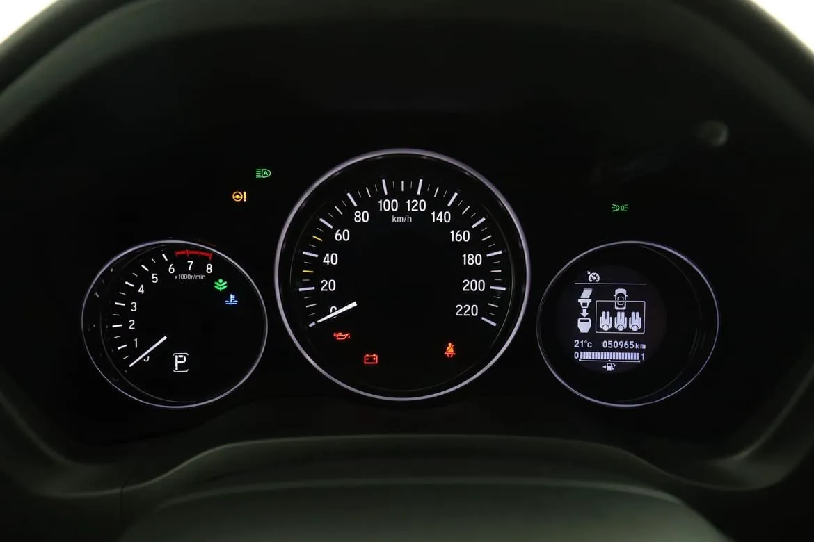 Vehicle image 19