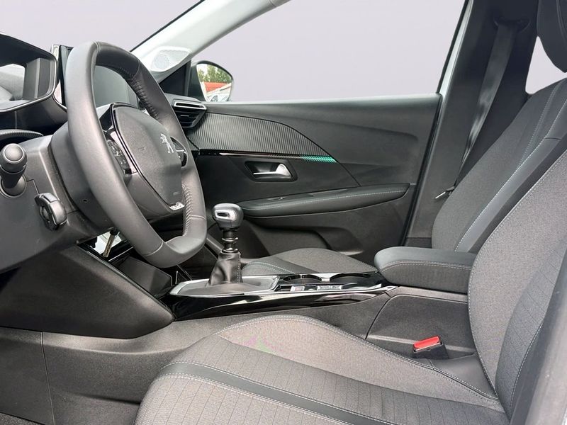 Peugeot 208 bild 13