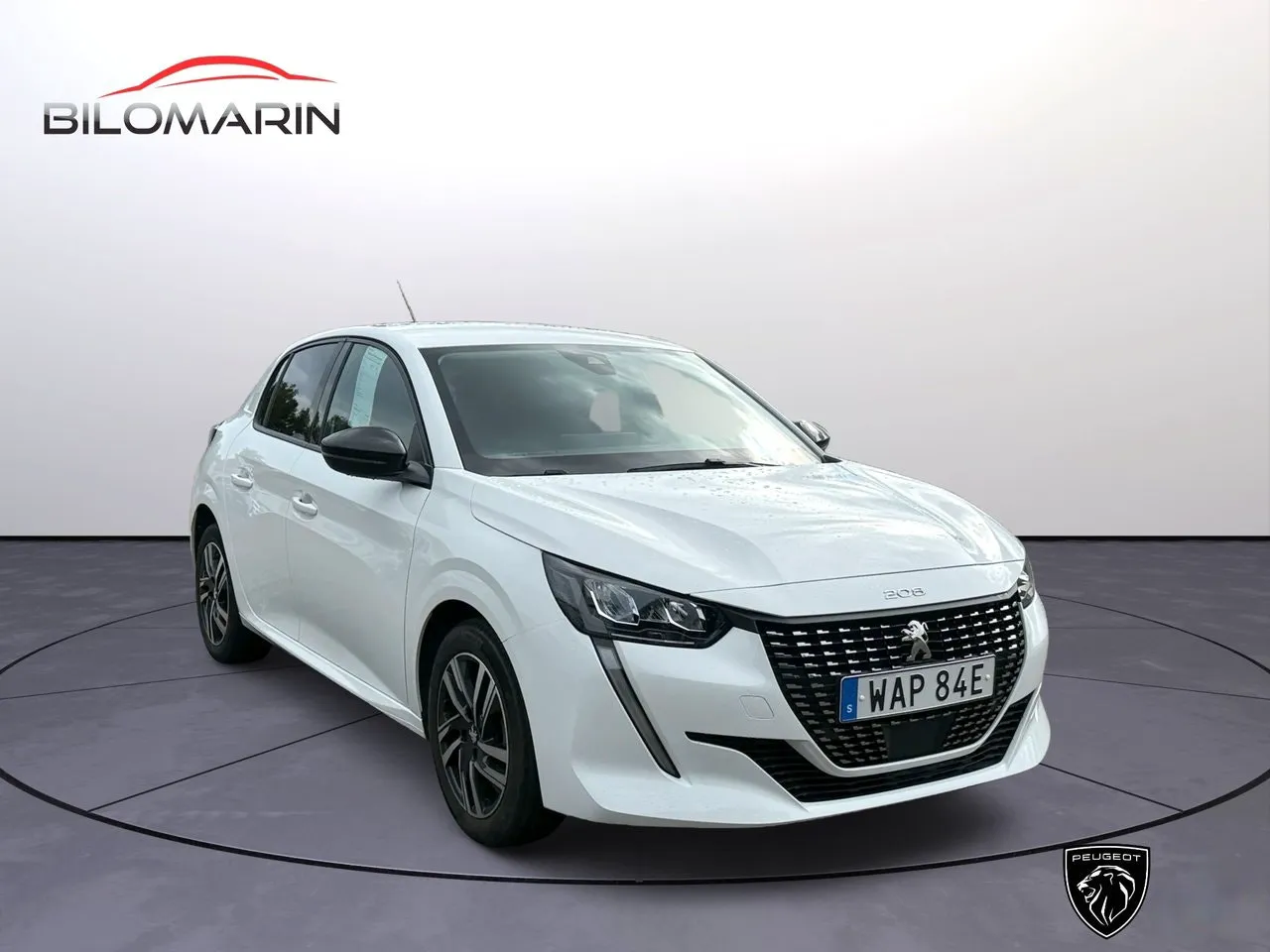 Vehicle image 8