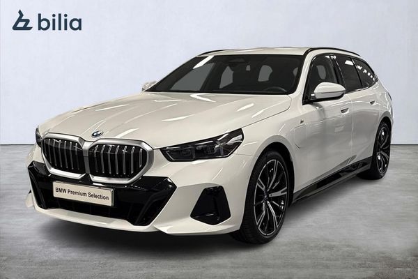 BMW 530 e xDrive Touring M-Sport | Drag | B&W | Aktiv farth | 20" - 2025