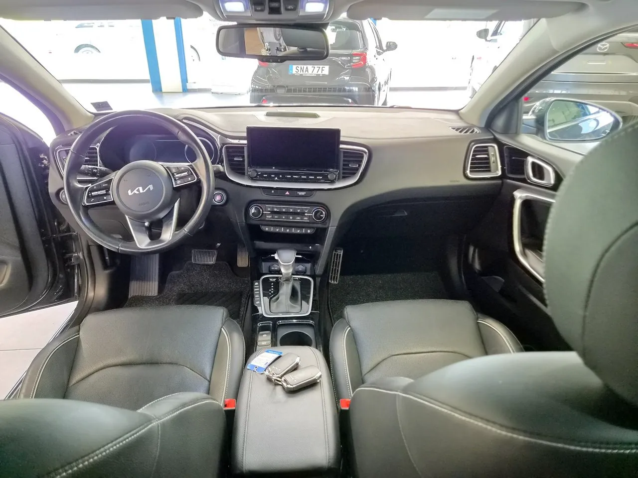 Vehicle image 8