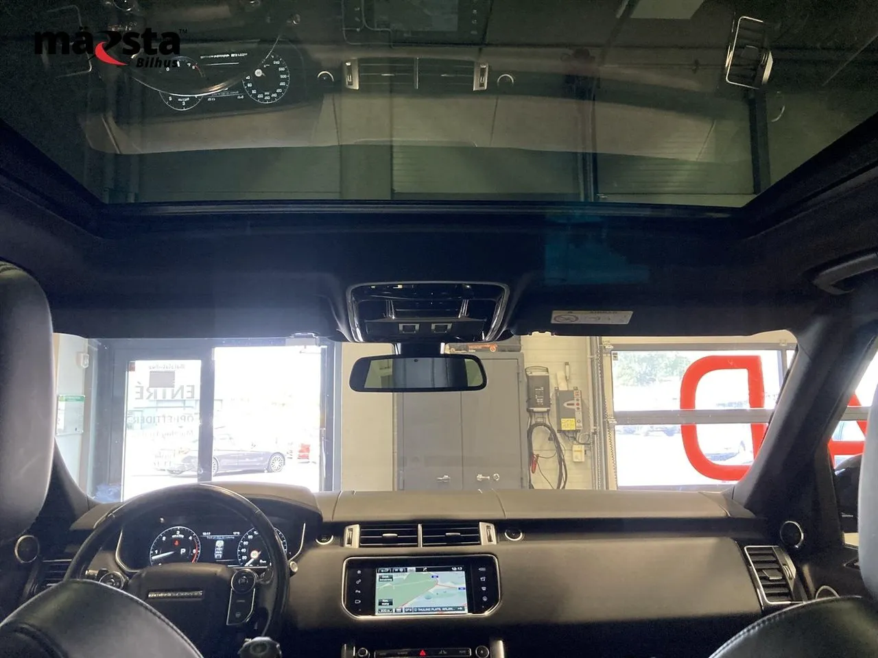Vehicle image 17
