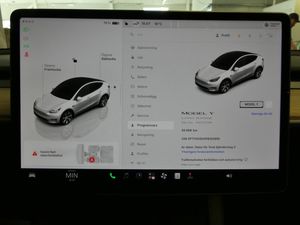 Tesla Model Y bild 14