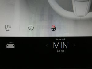 Tesla Model Y bild 21