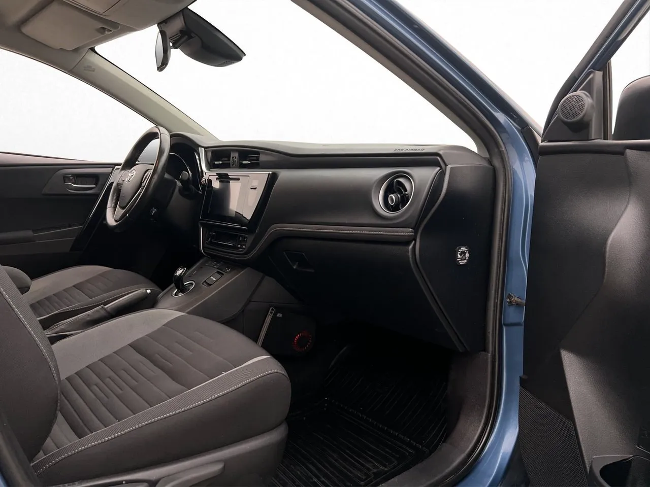 Vehicle image 21