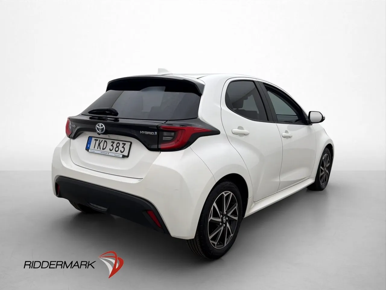 Vehicle image 7