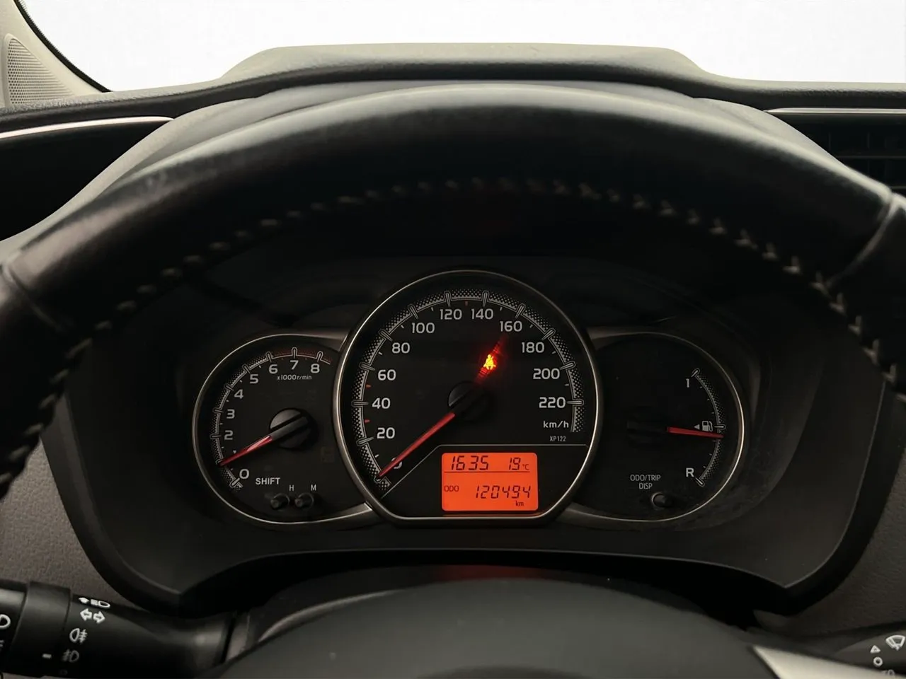Vehicle image 18