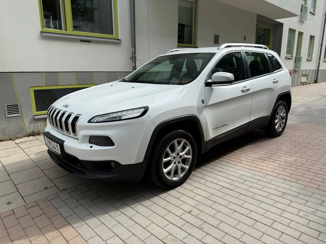 Vehicle image 1