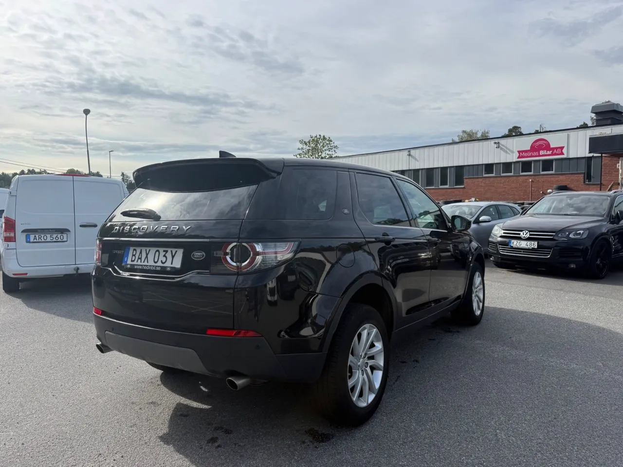 Vehicle image 5