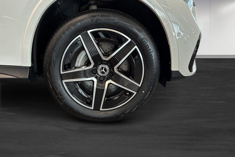 Mercedes GLC300 bild 11