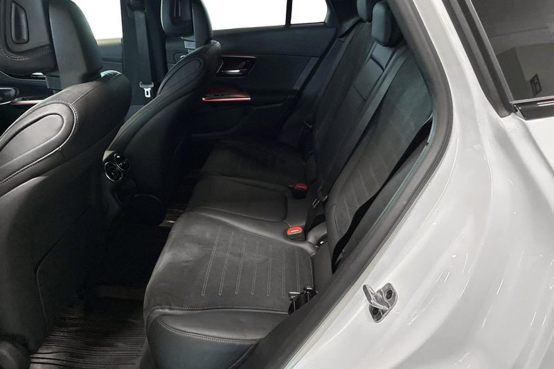 Mercedes GLC300 bild 9