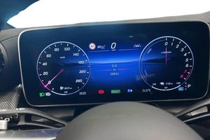 Mercedes GLC300 bild 5