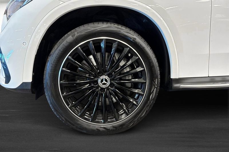 Mercedes GLC300 bild 11