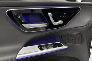 Mercedes GLC300 bild 15