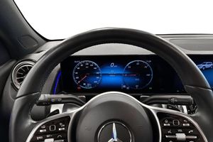 Mercedes EQB300 bild 6