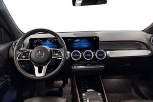 Mercedes EQB300 bild 9