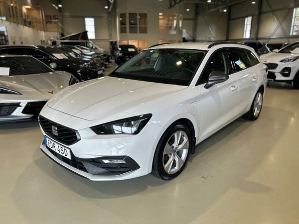 Seat Leon ST Sportstourer e-Hybrid FR 204hk / Drag / Moms - 2022
