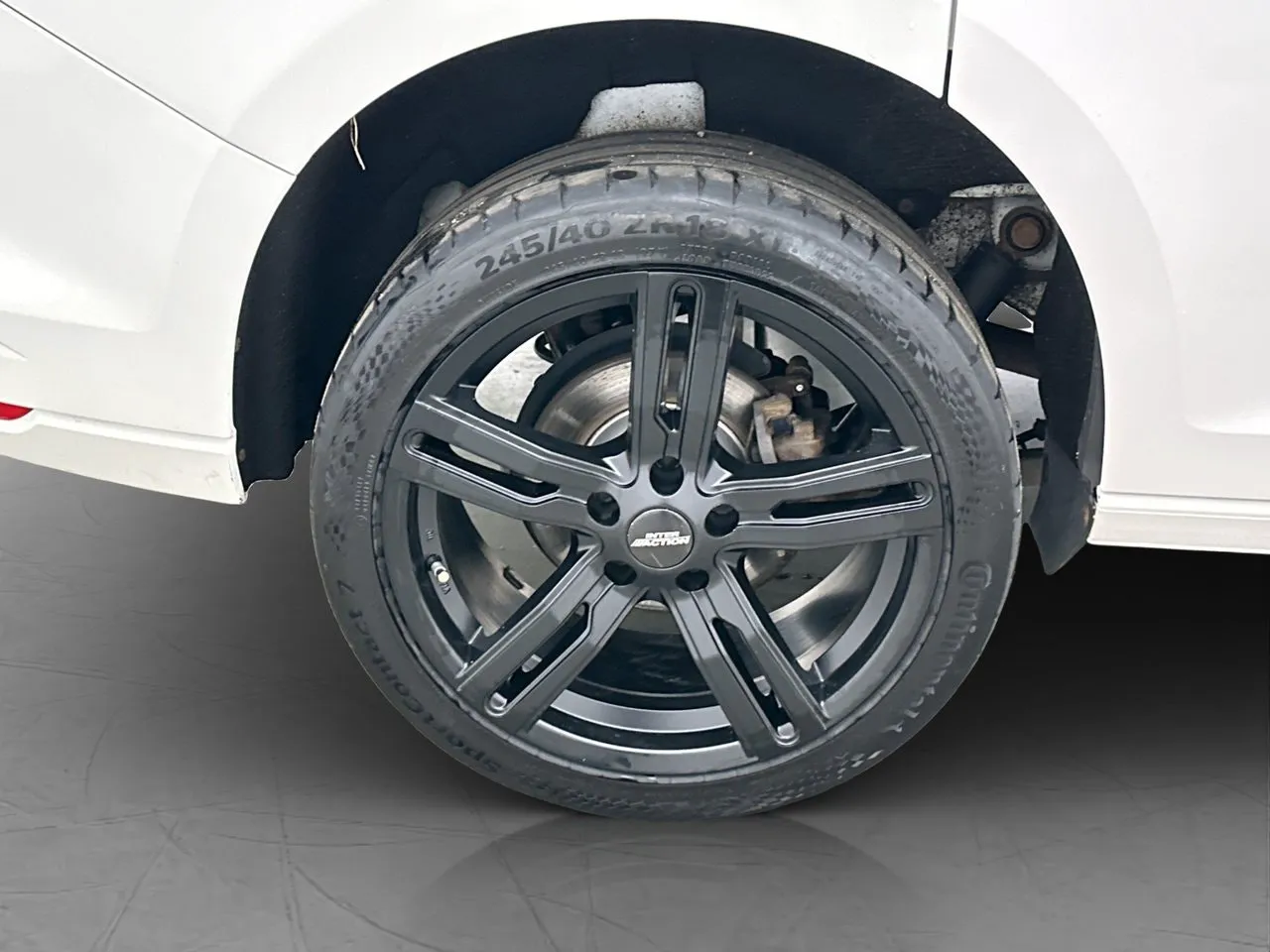 Vehicle image 31