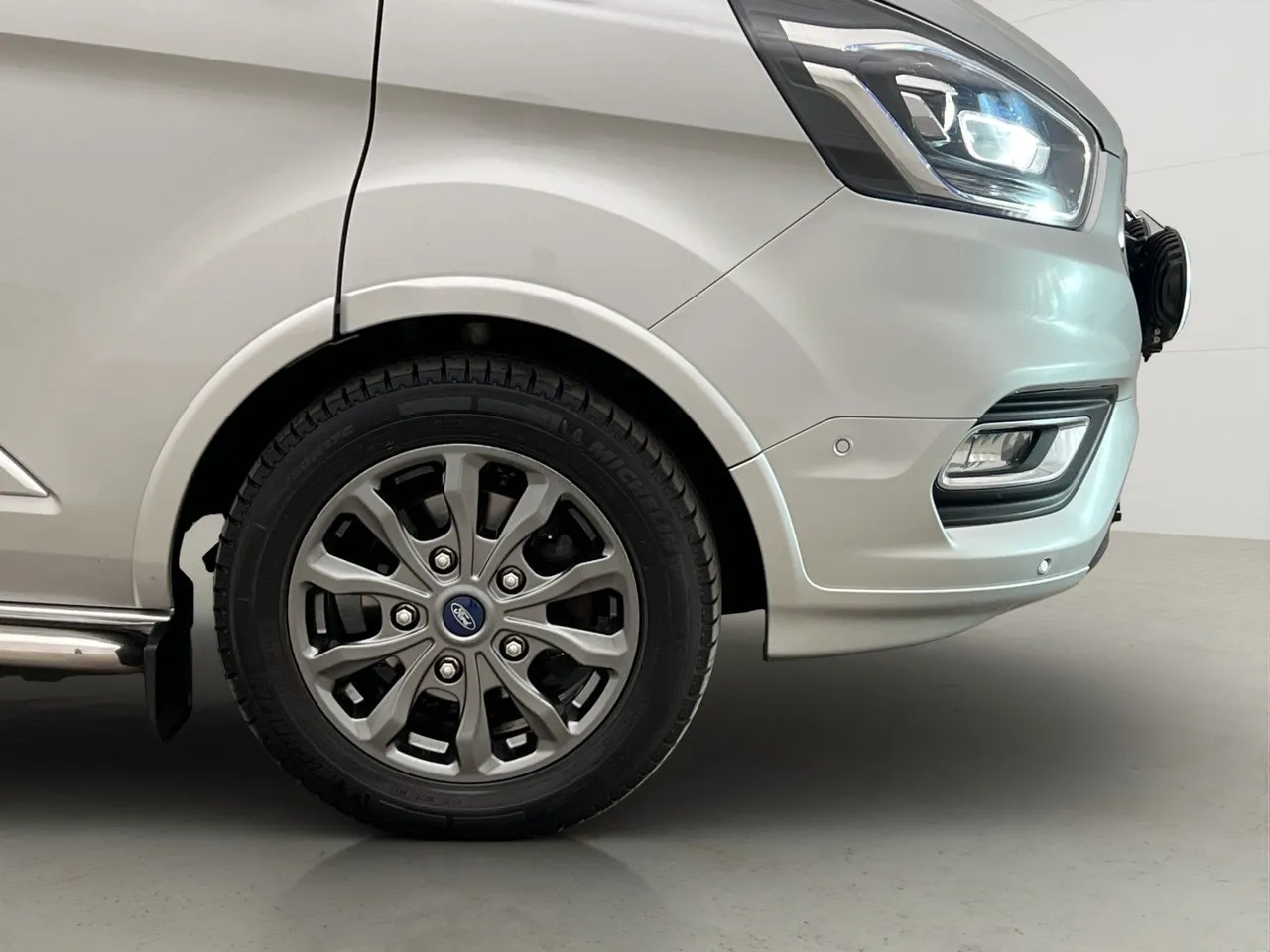 Vehicle image 36