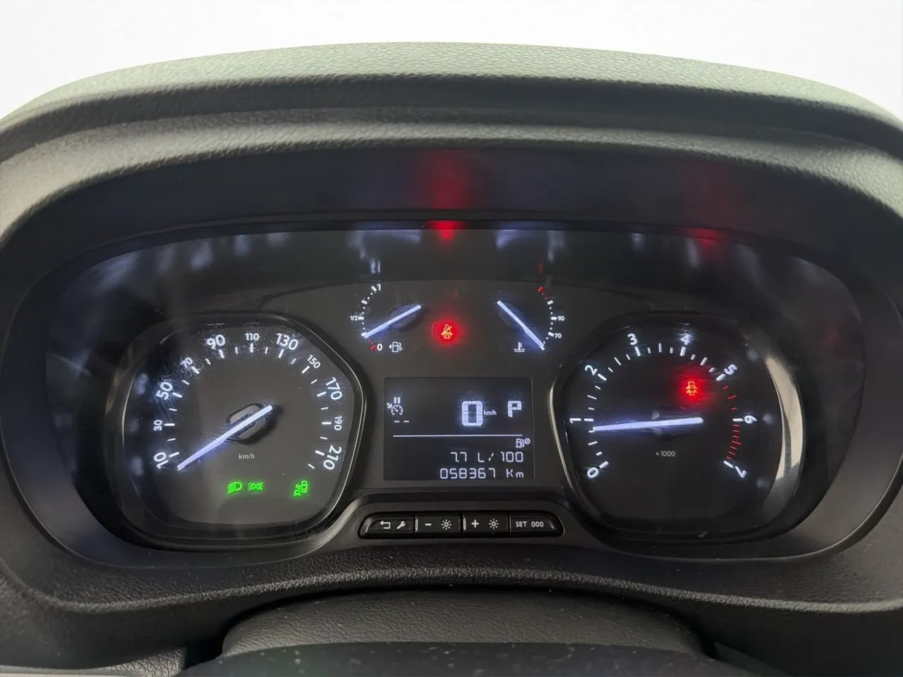 Vehicle image 18