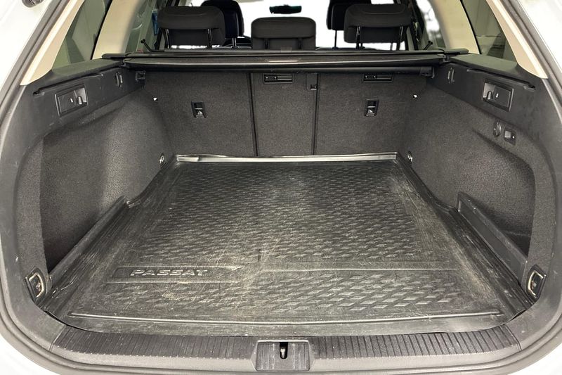 Volkswagen Passat bild 12