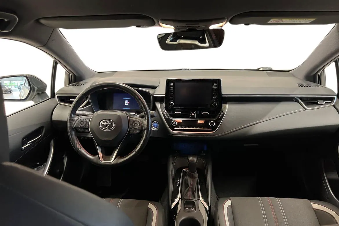 Vehicle image 7