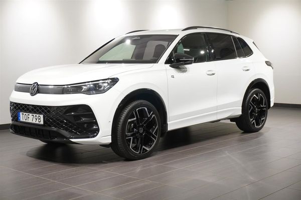 Volkswagen Tiguan 2.0 TDI 4Motion DSG R-Line 360° Drag H K Värmare 20 | R - 2024