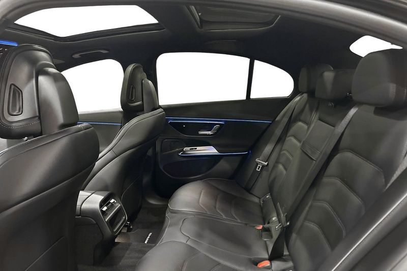 Mercedes E300 bild 11