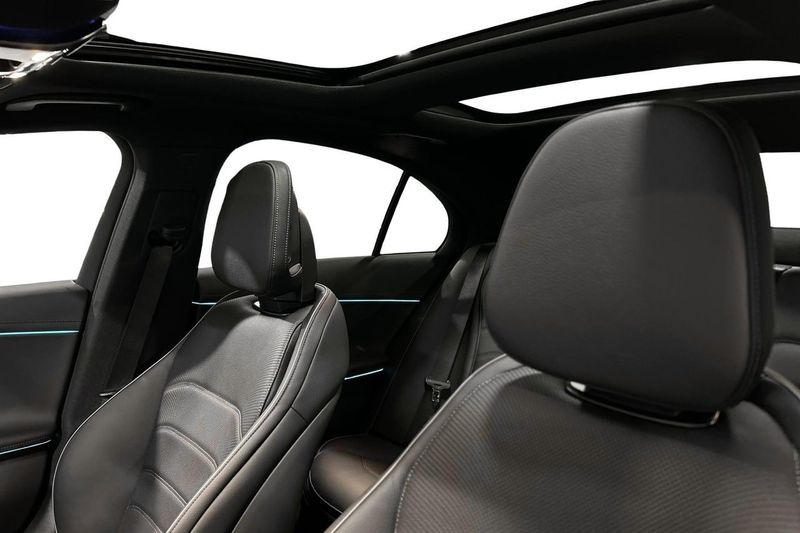 Mercedes E300 bild 12