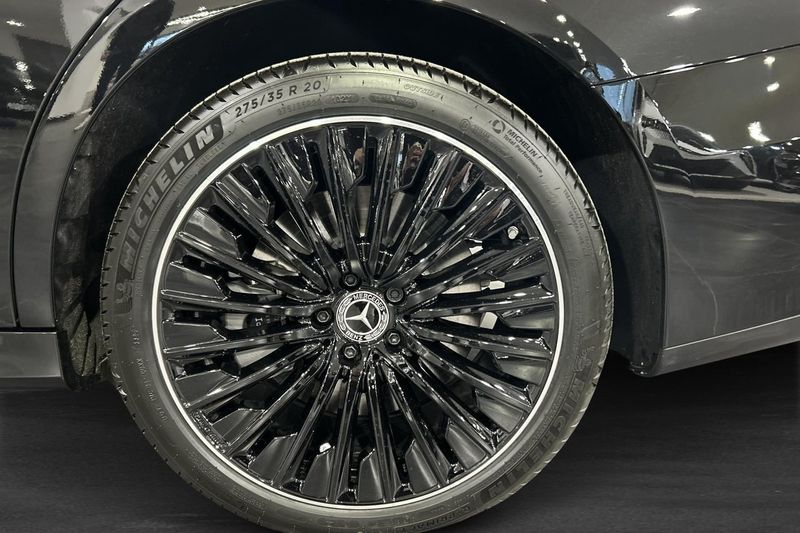 Mercedes E300 bild 7