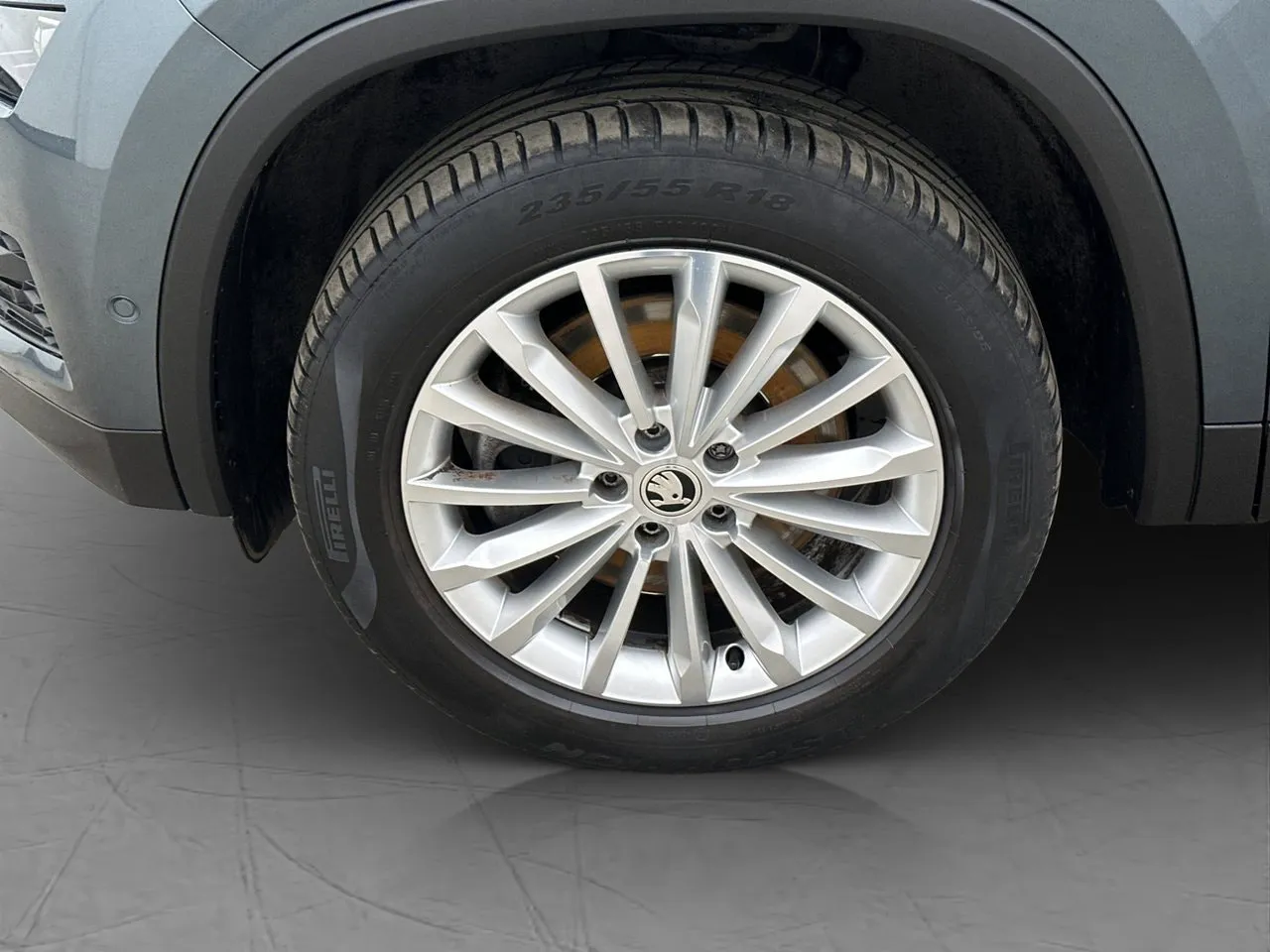 Vehicle image 35