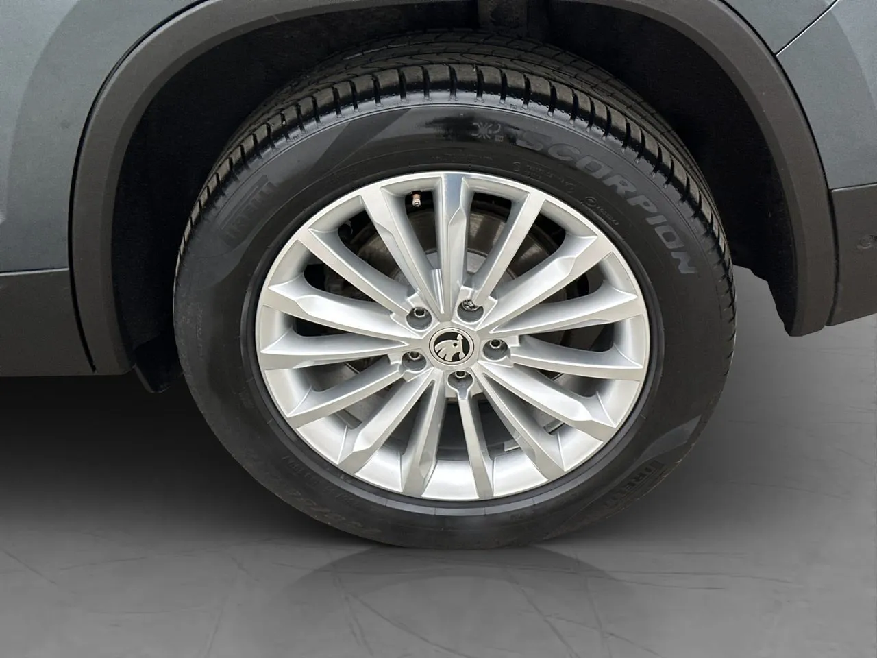 Vehicle image 36
