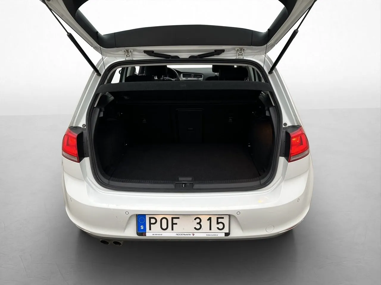 Vehicle image 22