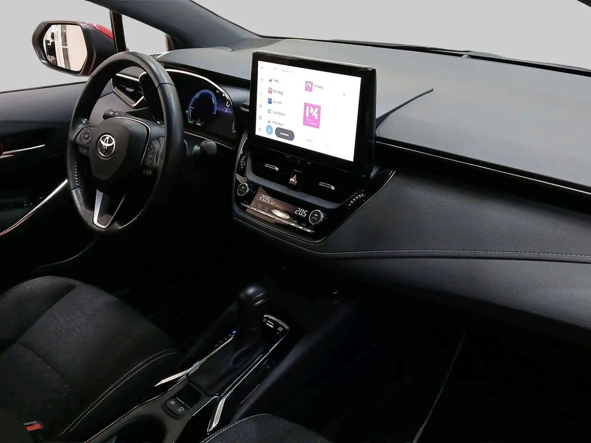 Vehicle image 9