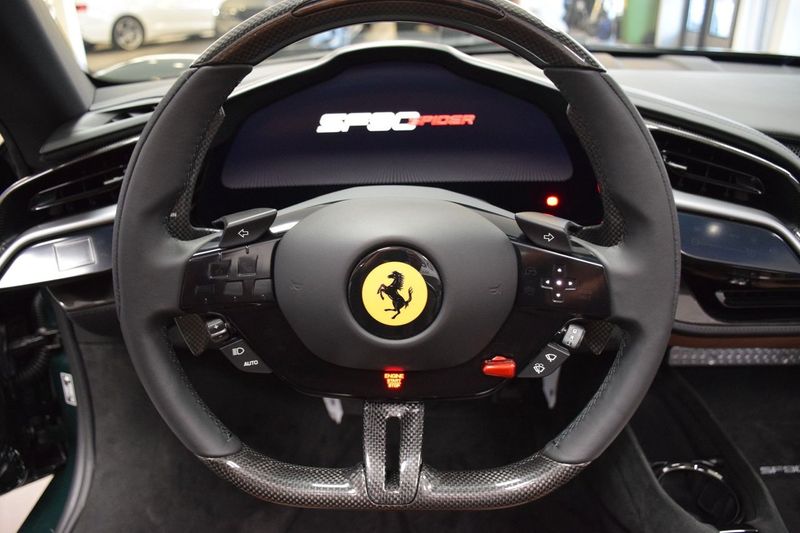 Ferrari SF90 bild 17