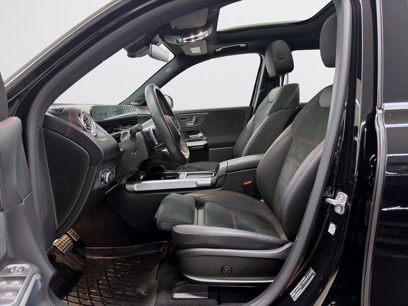 Mercedes EQB300 bild 15