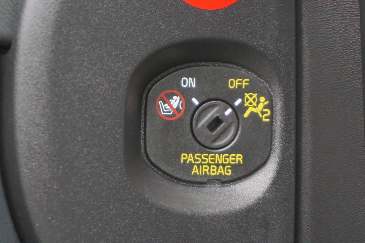 Vehicle image 36