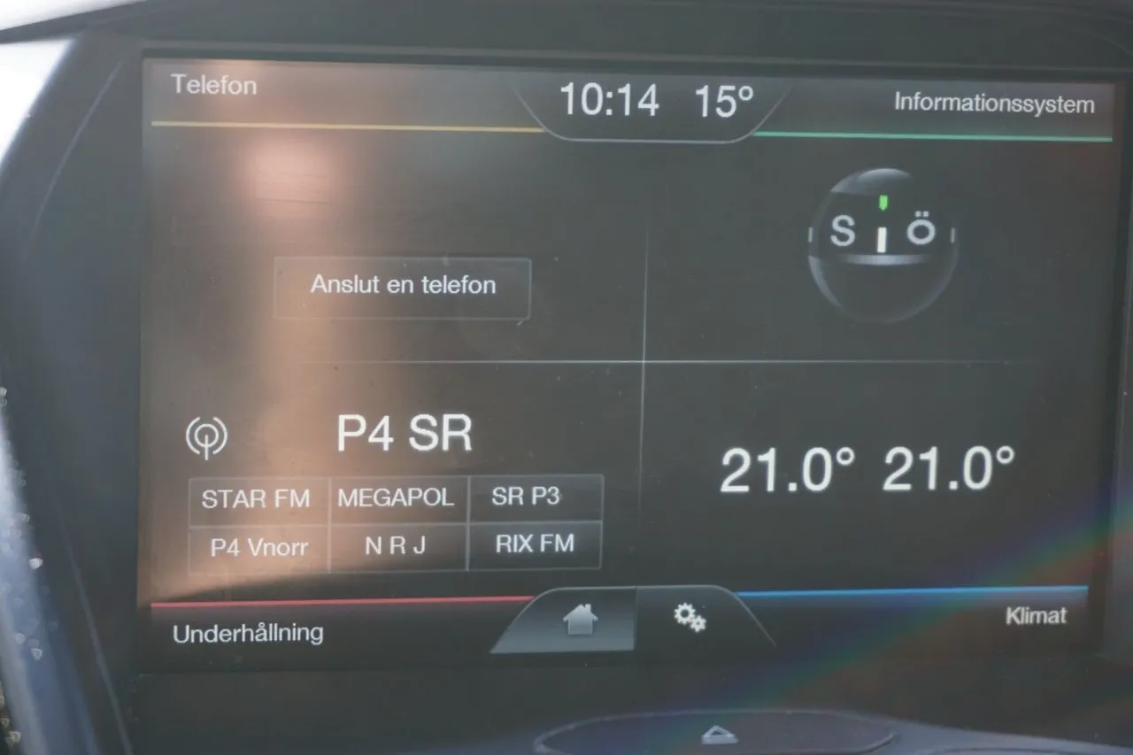 Vehicle image 14