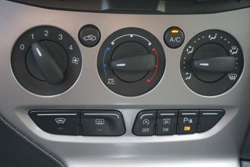 Ford Focus bild 7