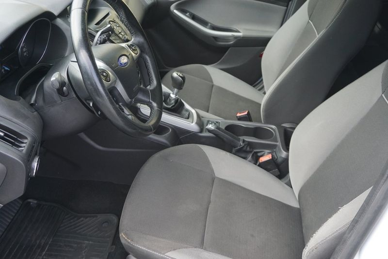 Ford Focus bild 6
