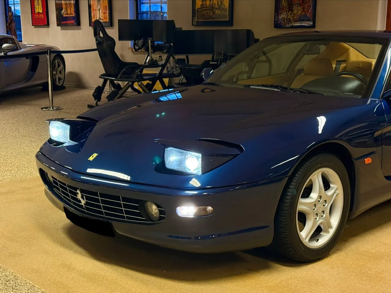 Vehicle image 10