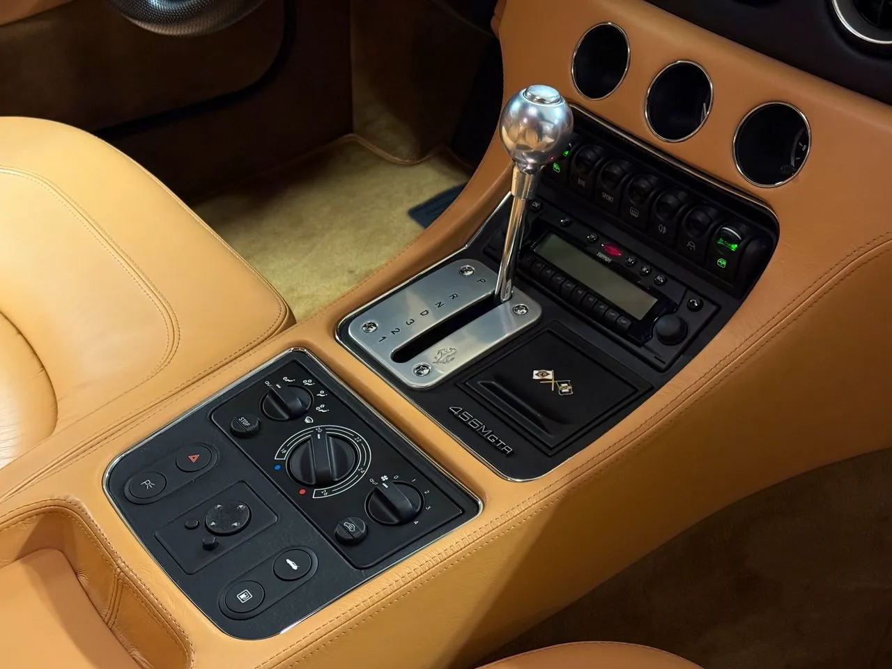 Vehicle image 20