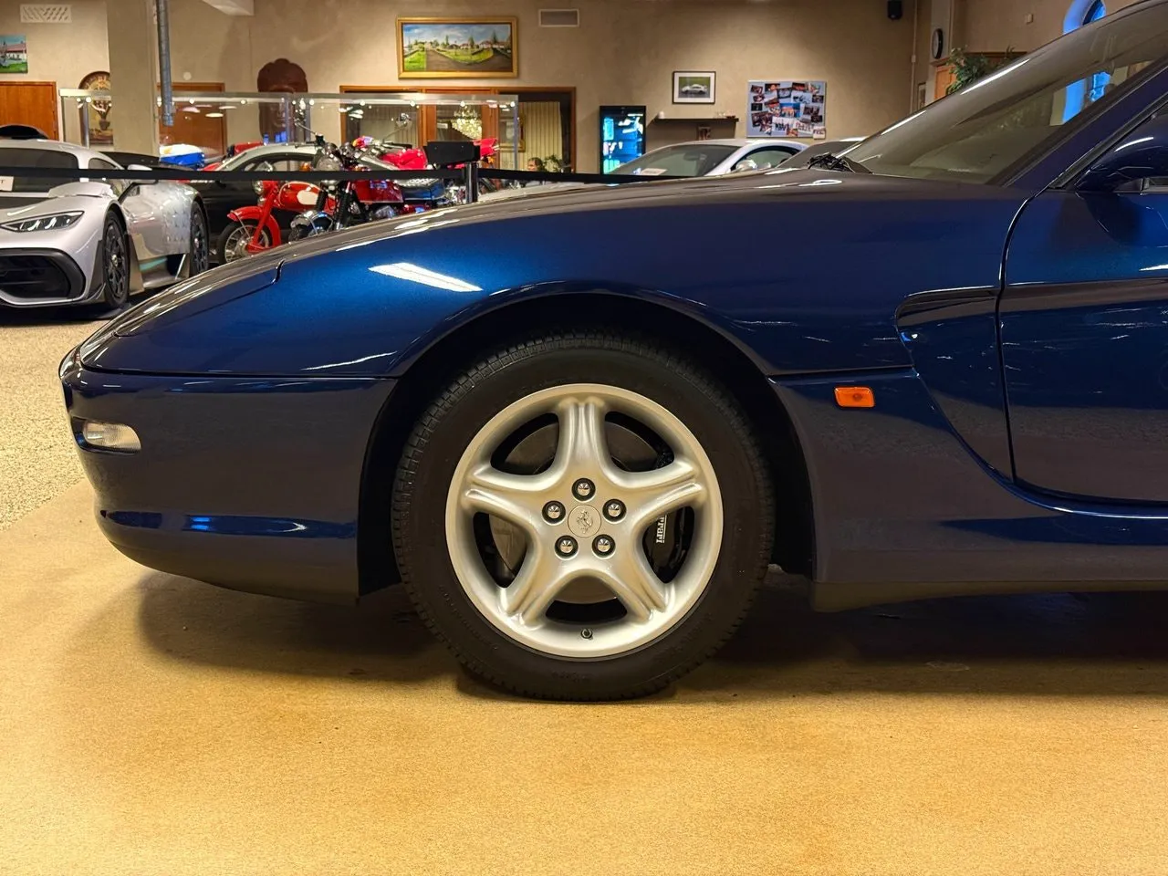 Vehicle image 6