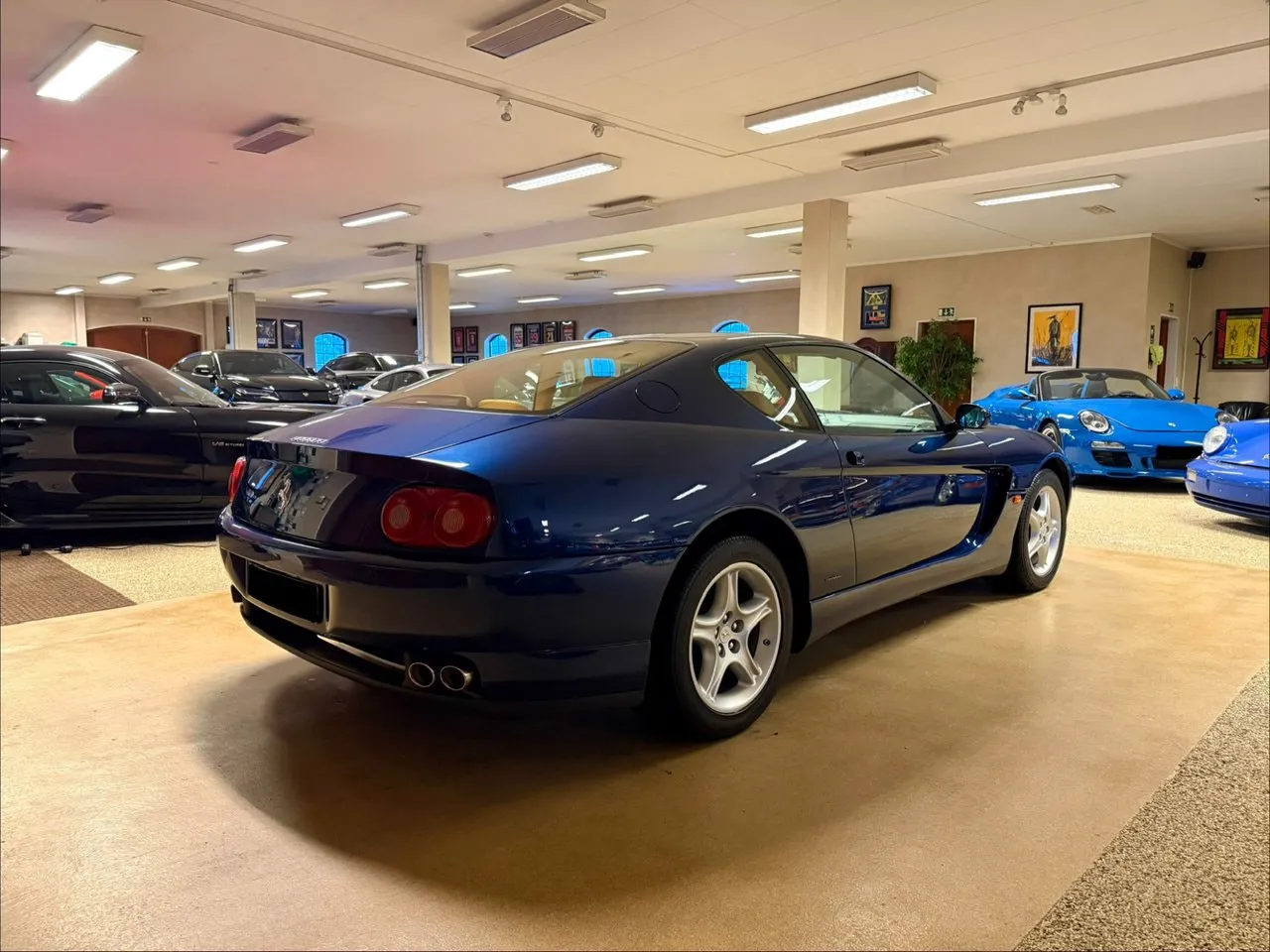 Vehicle image 5