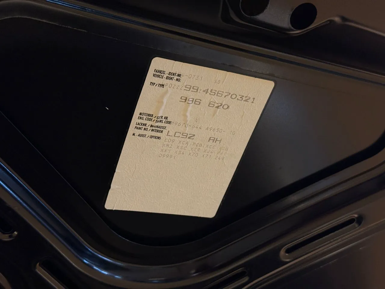 Vehicle image 30