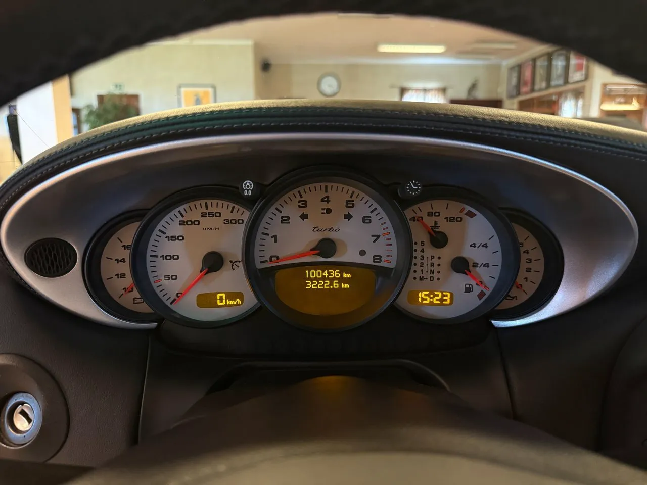 Vehicle image 26