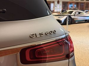 Mercedes GLS600 bild 33
