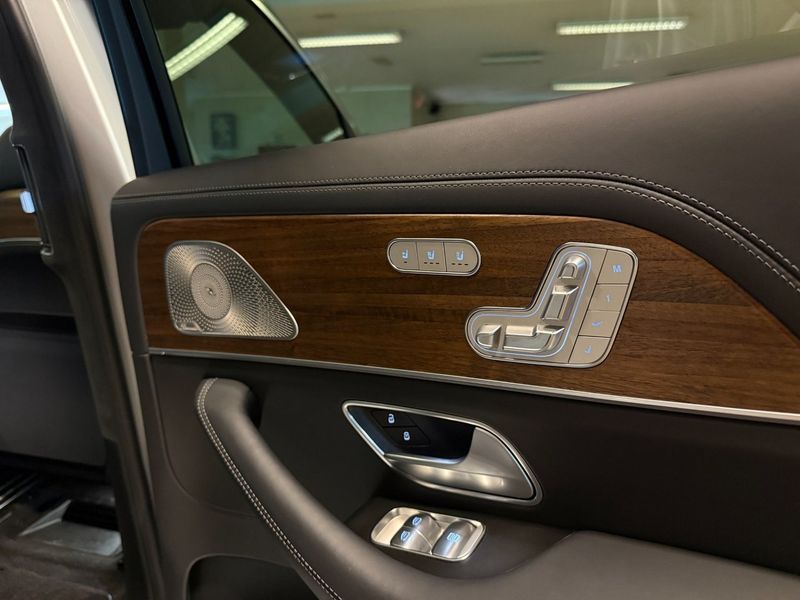 Mercedes GLS600 bild 13