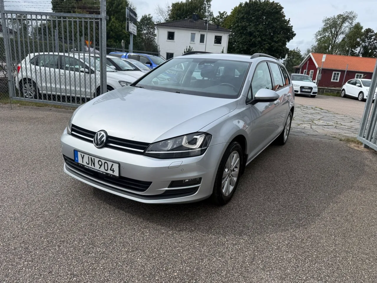 Vehicle image 1